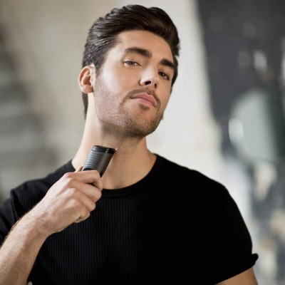 Тример Remington Beard Boss Pro, для бороди і вусів, акум., титан.напил., чорний (MB4131) Тример Remington Beard Boss Pro, для бороди і вусів, акум., титан.напил., чорний (MB4131)