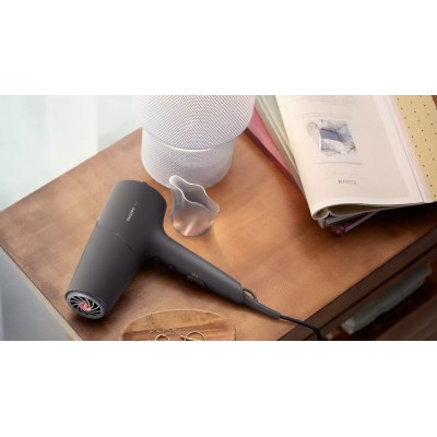Фен Philips 5000 Series, 2100Вт, 3 режими, іонізація, хол. обдув, темно-сірий (BHD504/00) Фен Philips 5000 Series, 2100Вт, 3 режими, іонізація, хол. обдув, темно-сірий (BHD504/00)