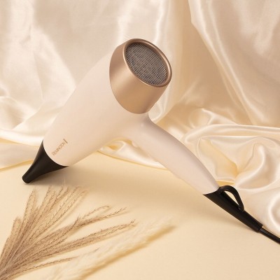 Фен Remington Shea Soft, 2200Вт, 3 режими, дифузор,турмалінова іоніз-я, хол. обдув, біло-золотий (D4740) Фен Remington Shea Soft, 2200Вт, 3 режими, дифузор,турмалінова іоніз-я, хол. обдув, біло-золотий (D4740)