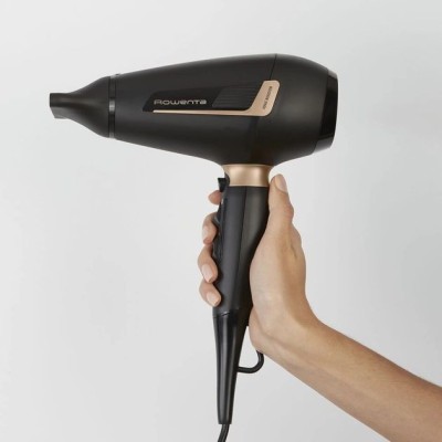 Фен Rowenta Pro Expert, 2200Вт, 3 режими, іоніз-я, дифузор, 2 концентратора, хол. обдув, чорний (CV8840F0) Фен Rowenta Pro Expert, 2200Вт, 3 режими, іоніз-я, дифузор, 2 концентратора, хол. обдув, чорний (CV8840F0)