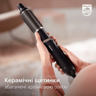 Фен-щітка Philips 3000 Series, 800Вт, 3 режими, хол. обдув, кераміка, сірий (BHA301/00) Фен-щітка Philips 3000 Series, 800Вт, 3 режими, хол. обдув, кераміка, сірий (BHA301/00)
