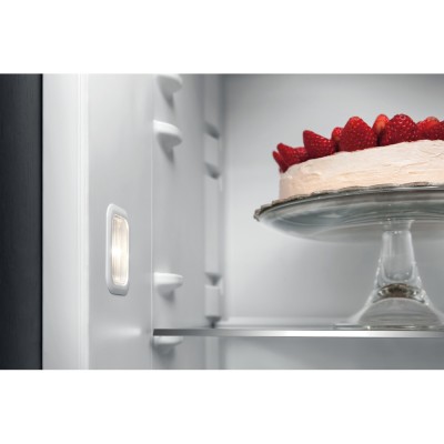 Холодильна камера Whirlpool вбудована, 177x54х54, 314л, А++, ST, білий (ARG18082A++) Холодильна камера Whirlpool вбудована, 177x54х54, 314л, А++, ST, білий (ARG18082A++)