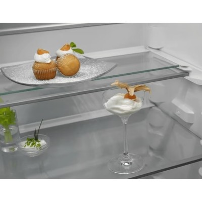 Холодильник Electrolux вбудований з нижн. мороз., 188x70х55, холод.відд.-286л, мороз.відд.-65л, 2дв., А++, Combi, інв., диспл вн