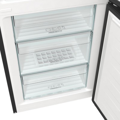 Холодильник з нижн. мороз. камерою Gorenje, 200х60х60см, 2 двері, 235( 96)л, А++, NoFrost+ , LED дисплей, Зона св-ті, чорний (NR Холодильник з нижн. мороз. камерою Gorenje, 200х60х60см, 2 двері, 235( 96)л, А++, NoFrost+ , LED дисплей, Зона св-ті, чорний (NR