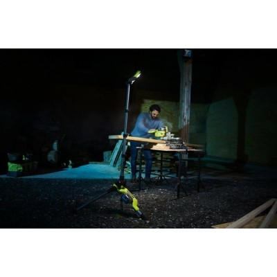 Прожектор акумуляторний на штативі Ryobi ONE+ R18TL-0 18В 2700/1000/500лм 0.6-1.7м 3.2кг без АКБ та ЗП (5133004854) Прожектор акумуляторний на штативі Ryobi ONE+ R18TL-0 18В 2700/1000/500лм 0.6-1.7м 3.2кг без АКБ та ЗП (5133004854)