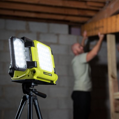 Прожектор гібридний панельний Ryobi ONE+ RLPH18-0 18В/220В Hybrid 3 LED панелі 3000лм 3 режими яскравості без АКБ та ЗП (5133005 Прожектор гібридний панельний Ryobi ONE+ RLPH18-0 18В/220В Hybrid 3 LED панелі 3000лм 3 режими яскравості без АКБ та ЗП (5133005