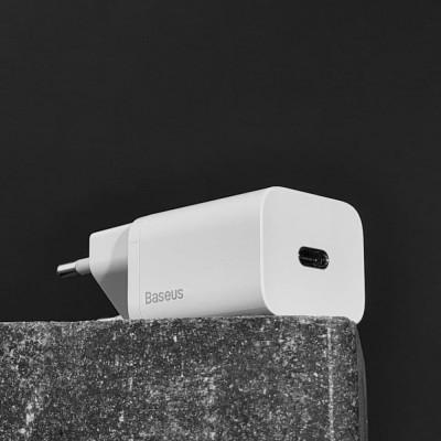 Зарядний Пристрій Baseus 1Type-C Super Si 20W + Cable Type-C to Lightning (TZCCSUP-B02) White Зарядний Пристрій Baseus 1Type-C Super Si 20W + Cable Type-C to Lightning (TZCCSUP-B02) White