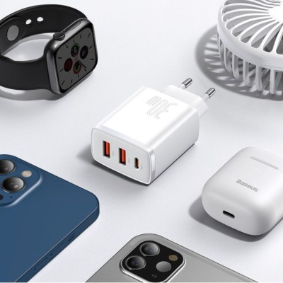Зарядний Пристрій Baseus Compact Quick Charger 30W QC+ PD (1Type-C + 2USB) CCXJ-E02 White Зарядний Пристрій Baseus Compact Quick Charger 30W QC+ PD (1Type-C + 2USB) CCXJ-E02 White