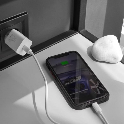 Зарядний Пристрій Baseus Super Silicone PD Charger 20W (1Type-C) + With Cable Type-C to Lightning (TZCCSUP-B01) Black Зарядний Пристрій Baseus Super Silicone PD Charger 20W (1Type-C) + With Cable Type-C to Lightning (TZCCSUP-B01) Black