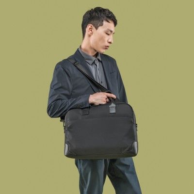 Сумка Tucano Fine 15.6"/16", чорна (BFINE15-BK) Сумка Tucano Fine 15.6"/16", чорна (BFINE15-BK)