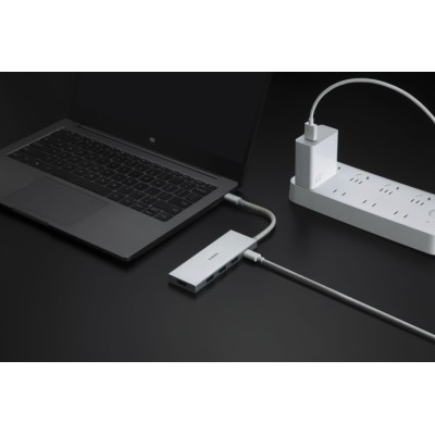 Хаб Xiaomi 5-in-1 Type-C (BHR8804GL) Хаб Xiaomi 5-in-1 Type-C (BHR8804GL)