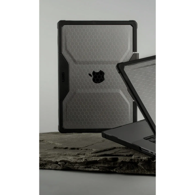 Чохол UAG для MacBook Air 15"(2023-2025), Plyo, Ice/Black (134414114340) Чохол UAG для MacBook Air 15"(2023-2025), Plyo, Ice/Black (134414114340)