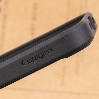 Чохол SGP Ultra Hybrid Mag для Apple iPhone 14 (6.1") Чорний Чохол SGP Ultra Hybrid Mag для Apple iPhone 14 (6.1") Чорний