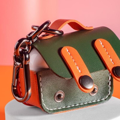 Шкіряний футляр Briefcase для навушників AirPods Pro 2 / Pro Green / Orange Шкіряний футляр Briefcase для навушників AirPods Pro 2 / Pro Green / Orange