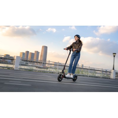 Електросамокат Segway-Ninebot F2 PRO E II, чорний Електросамокат Segway-Ninebot F2 PRO E II, чорний