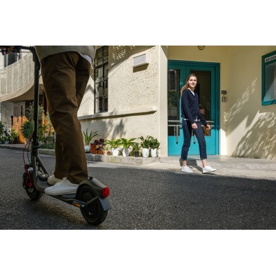 Електросамокат Segway-Ninebot F2 PRO E II, чорний Електросамокат Segway-Ninebot F2 PRO E II, чорний