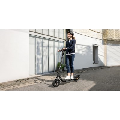Електросамокат Segway-Ninebot F2 II E, чорний Електросамокат Segway-Ninebot F2 II E, чорний