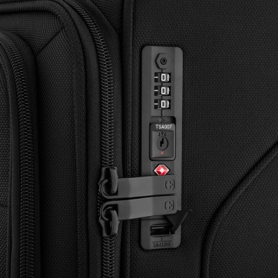Валіза Wenger, BC Packer Softside, мала, текстильна, 4 колеса, чорна (610164) Валіза Wenger, BC Packer Softside, мала, текстильна, 4 колеса, чорна (610164)