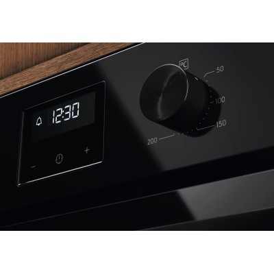 Духова шафа Electrolux електрична, 65л, A, дисплей, конвекція, телескопічні напрямні, чорний (LOF3H10BK) Духова шафа Electrolux електрична, 65л, A, дисплей, конвекція, телескопічні напрямні, чорний (LOF3H10BK)