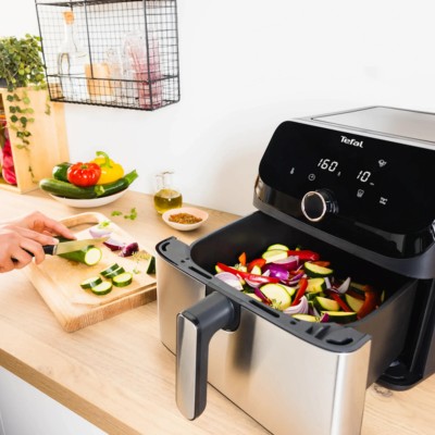 Мультипіч Tefal Easy Fry Mega, 1700Вт, чаша-7.5л, сенсорне керув., 8 програм, пластик, чорний (EY855D10) Мультипіч Tefal Easy Fry Mega, 1700Вт, чаша-7.5л, сенсорне керув., 8 програм, пластик, чорний (EY855D10)