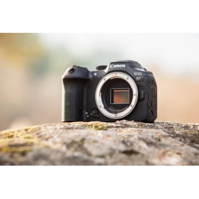 Цифр. фотокамера Canon EOS R7 + RF-S 18-150 IS STM