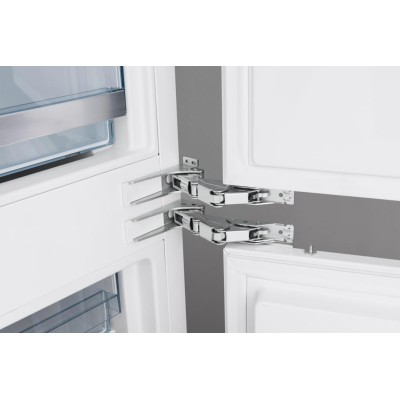 Холодильна камера Gorenje вбудована, 177x55,5х54,5, 301л, А++, інв., дисплей, білий (RI518EA1) Холодильна камера Gorenje вбудована, 177x55,5х54,5, 301л, А++, інв., дисплей, білий (RI518EA1)